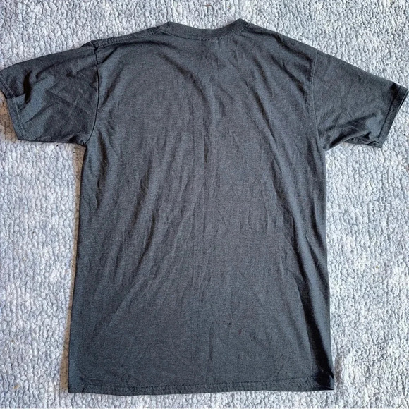 That’s What I Do I Drink and I Know Things Gray T-shirt Size Medium - Picture 2 of 6